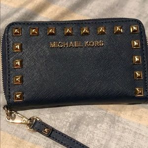 Wallet wristlet